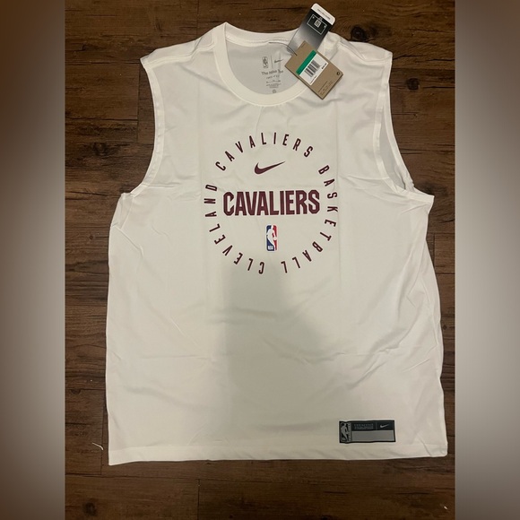 2 Cavs shirt - Picture 1 of 2